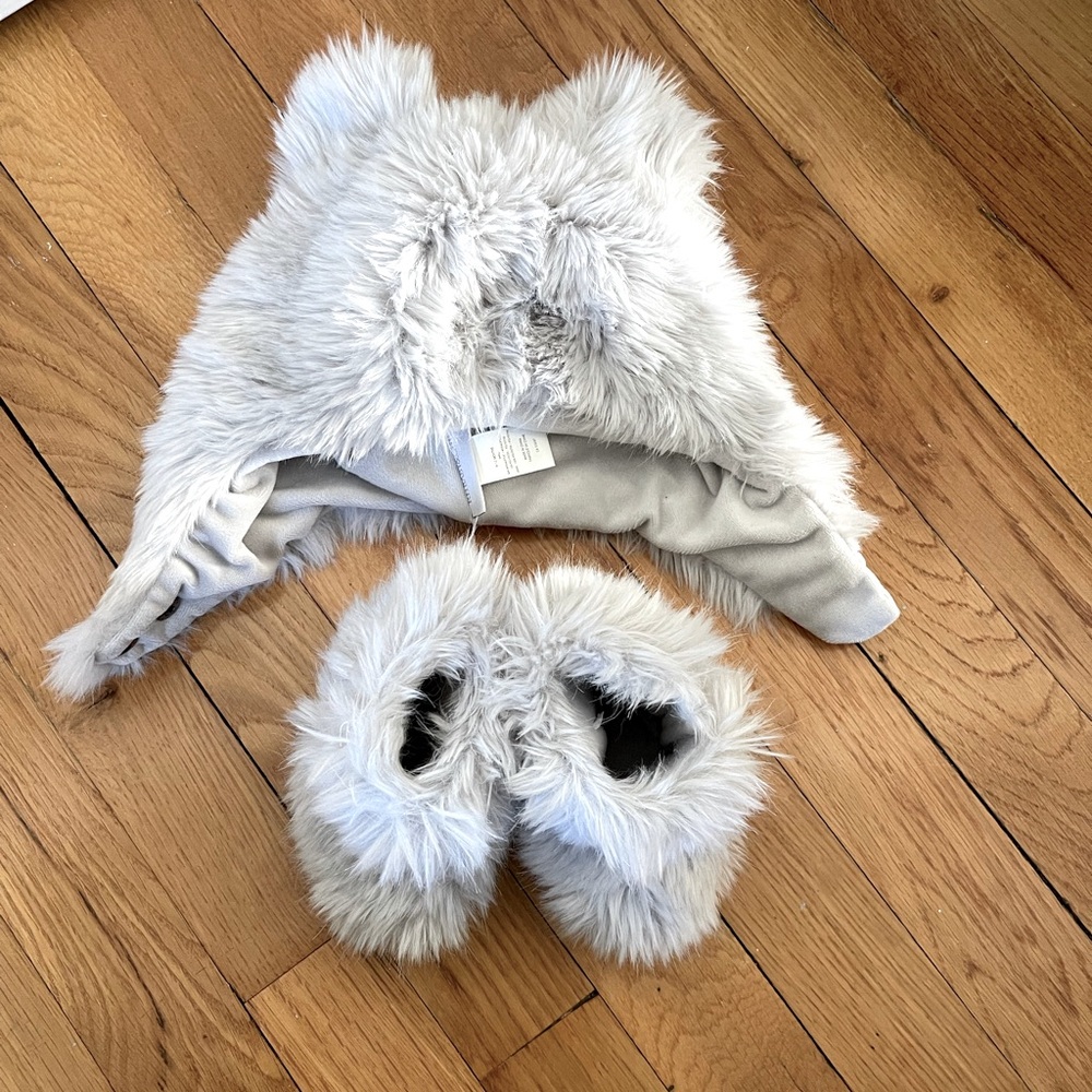 RH Baby faux fur animal hood & booties